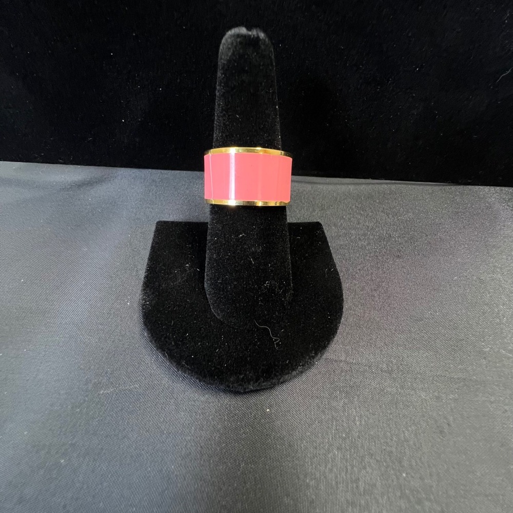 Pink Enamel Wide Band Ring Gold Tone Size 7.25 Minimalist Mod Retro Barbiecore